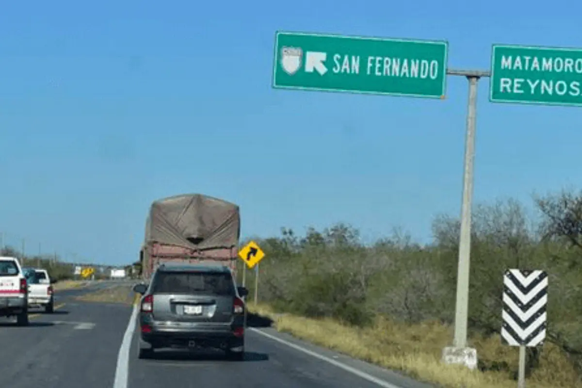Consejos de seguridad, operativos policiales y coordinación interinstitucional se han intensificado, pero la amenaza persiste y golpea la confianza de viajantes y transportistas. Foto: SSP