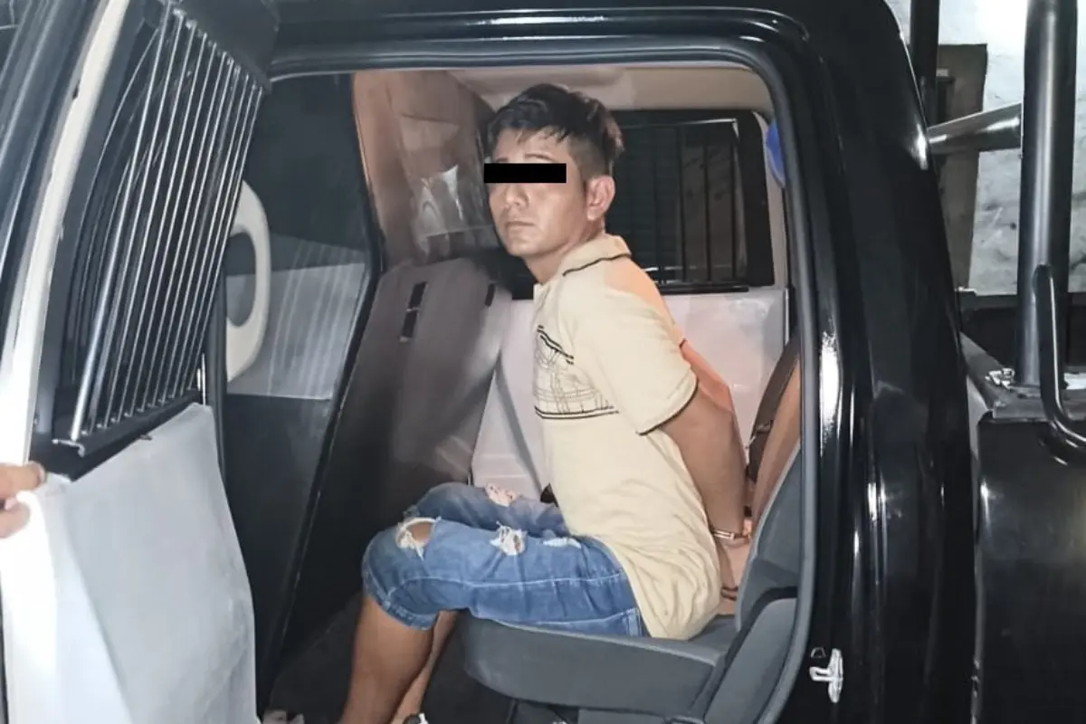 Los policías detuvieron al sospechoso, quien logró ser identificado como Mario G., de 24 años de edad/Foto: Policía de Monterrey