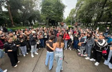 Ritmo, calle y fans: Así fue el rodaje del videoclip de "Cómo Olvidar" de Paulina y Emilio Osorio