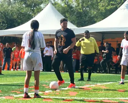 Samuel García arranca Mundialito Escolar 2025 en Nuevo León