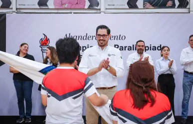David de la Peña abandera a 160 atletas para la Olimpiada Nuevo León 2025