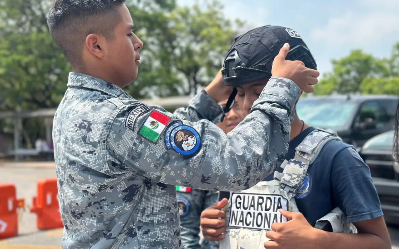 Personal de la Guardia Nacional en actividades en la explanada de la capital de Morelos. Foto: X (@GN_MEXICO_)