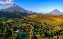 ¿Cuánto cuesta viajar del AICM al impresionante volcán negro activo en Guatemala?