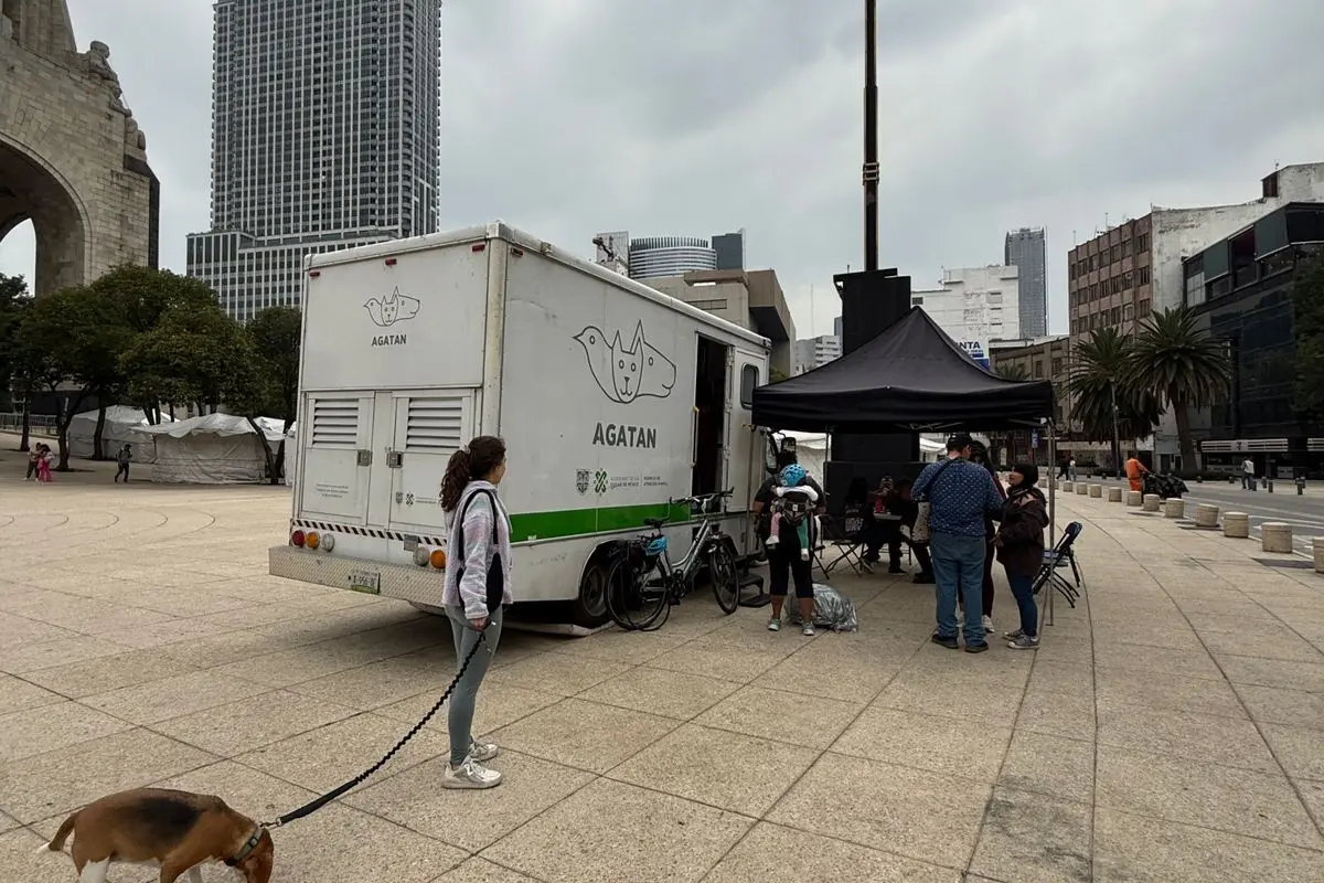 Campaña de vacunación en el Monumento a la Revolución en CDMX. Foto: Ramón Ramírez