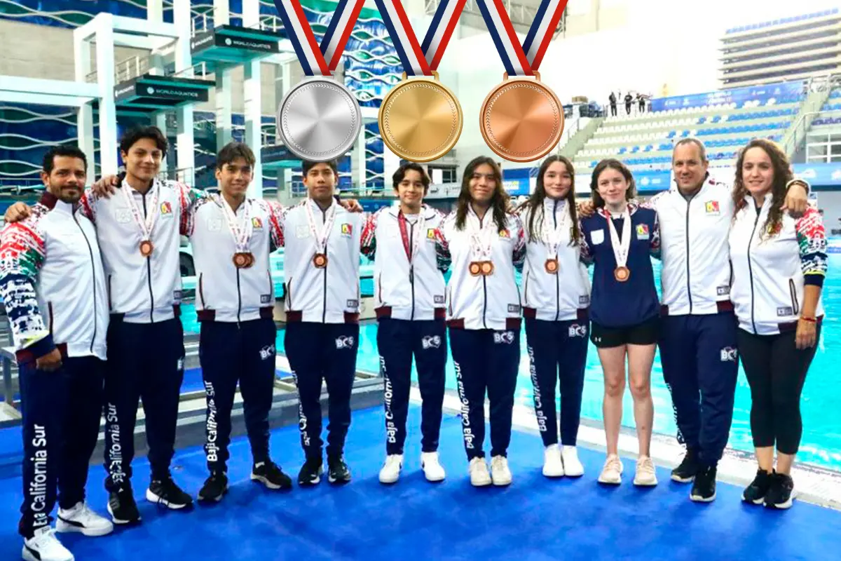 La Delegación de Baja California Sur en la Olimpiada Nacional CONADE 2025 suma 13 medallas más provenientes del equipo de clavados. ¡Enhorabuena! Foto: Insude | Canva.