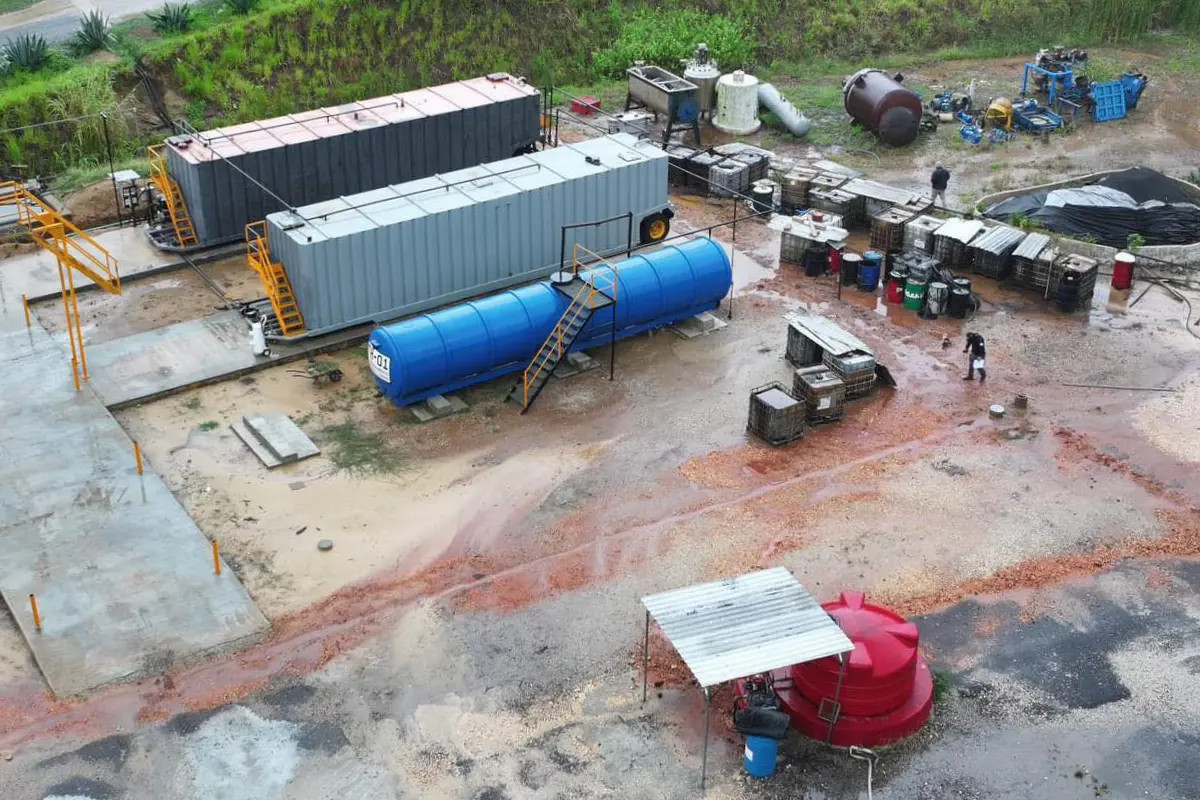 mini refinería clausurada en Coatzacoalcos, Veracruz. Créditos: DEFENSA