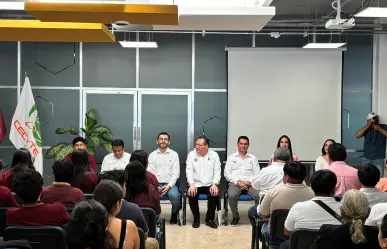 56 estudiantes del Cecytey ingresan al Tecnológico de Mérida por promedio