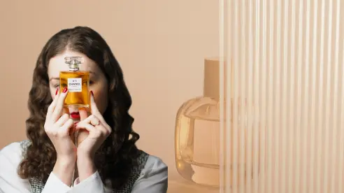 3 perfumes para mujeres ejecutivas de 35 años que huelen rico y duran 24 horas