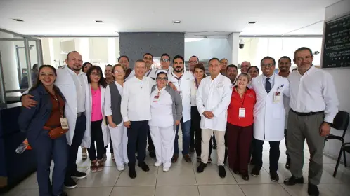 ¿Qué trabajadores podrán retirarse a los 53 años con el nuevo esquema del ISSSTE?