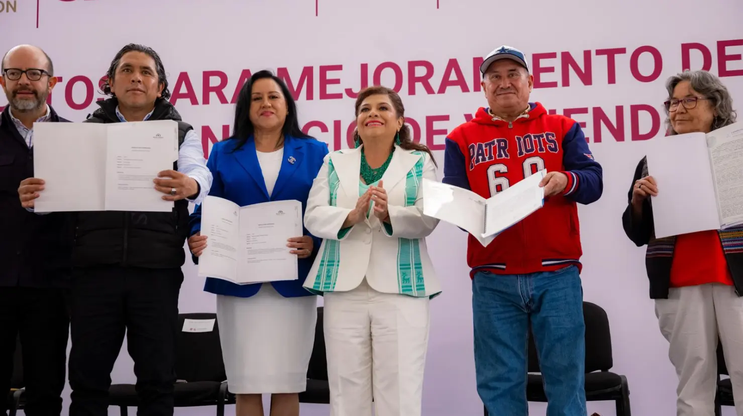 Clara Brugada en la presentación del programa para mejorar la vivienda en CDMX. Foto: Gobierno CDMX