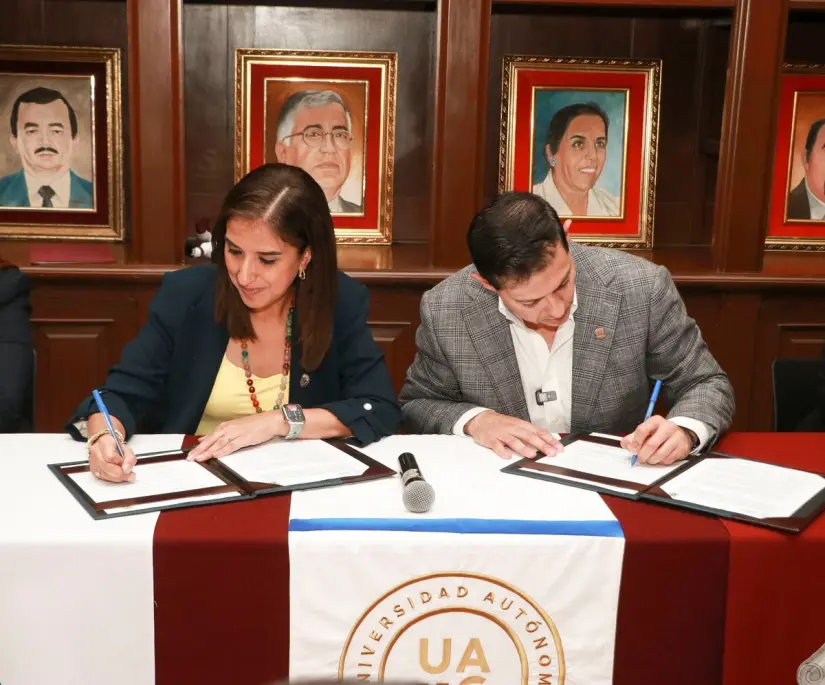 Firman convenio UAdeC y Tec Saltillo en pro la mejora académica / Foto: UAdeC 