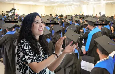 Elva Deyanira acude a graduación de estudiantes de secundaria en Zuazua