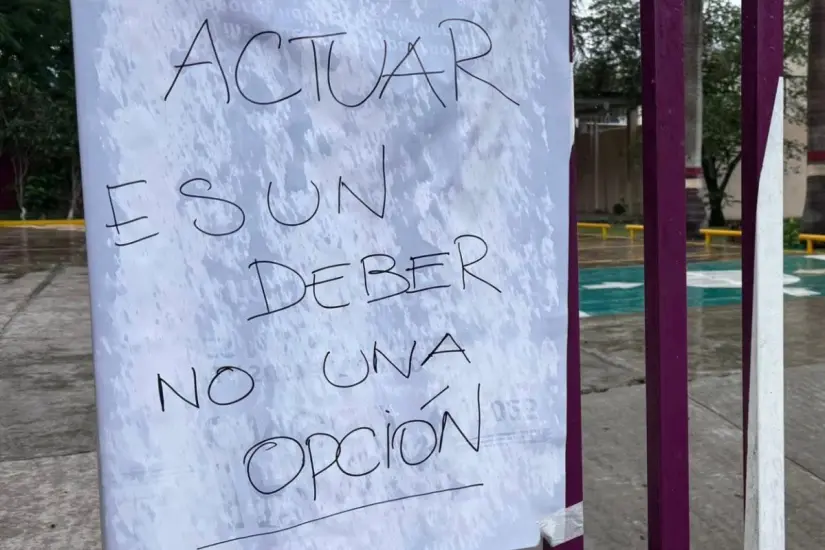 Consignas de la protesta de trabajadores del IPN Tampico. Foto: Axel Hassel