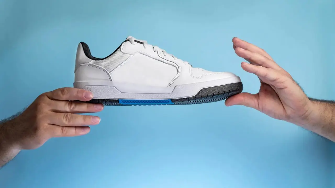 La tienda secreta cerca de Edomex donde los tenis cuestan menos de 650 pesos. Foto: Canva