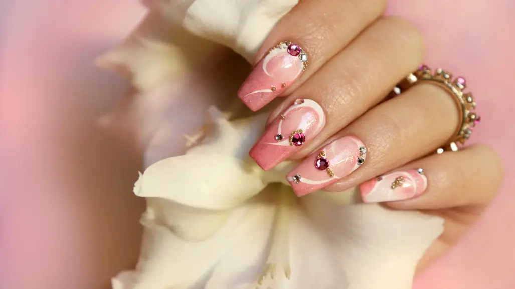 Manicura de clase alta: 3 diseños de uñas dejan las manos suaves y delicadas