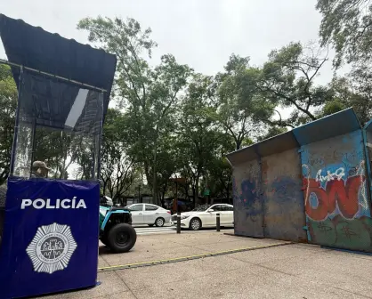 Reloj de cuenta regresiva rumbo al Mundial 2026 es cercado por vallas en Paseo de la Reforma