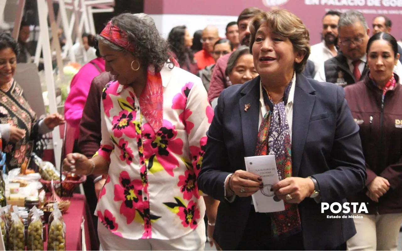 Delfina Gómez, gobernadora del Edomex, encabeza la inauguración del Tianguis Colibrí en el Palacio de Gobierno. Foto: Alberto Dzib