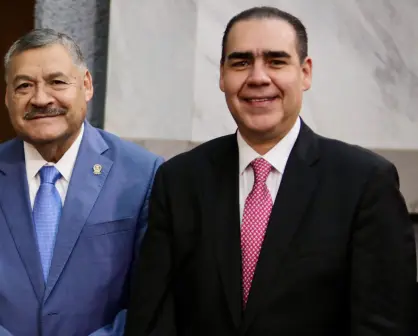 Heriberto Treviño beneficia a estudiantes de prepa de la UANL