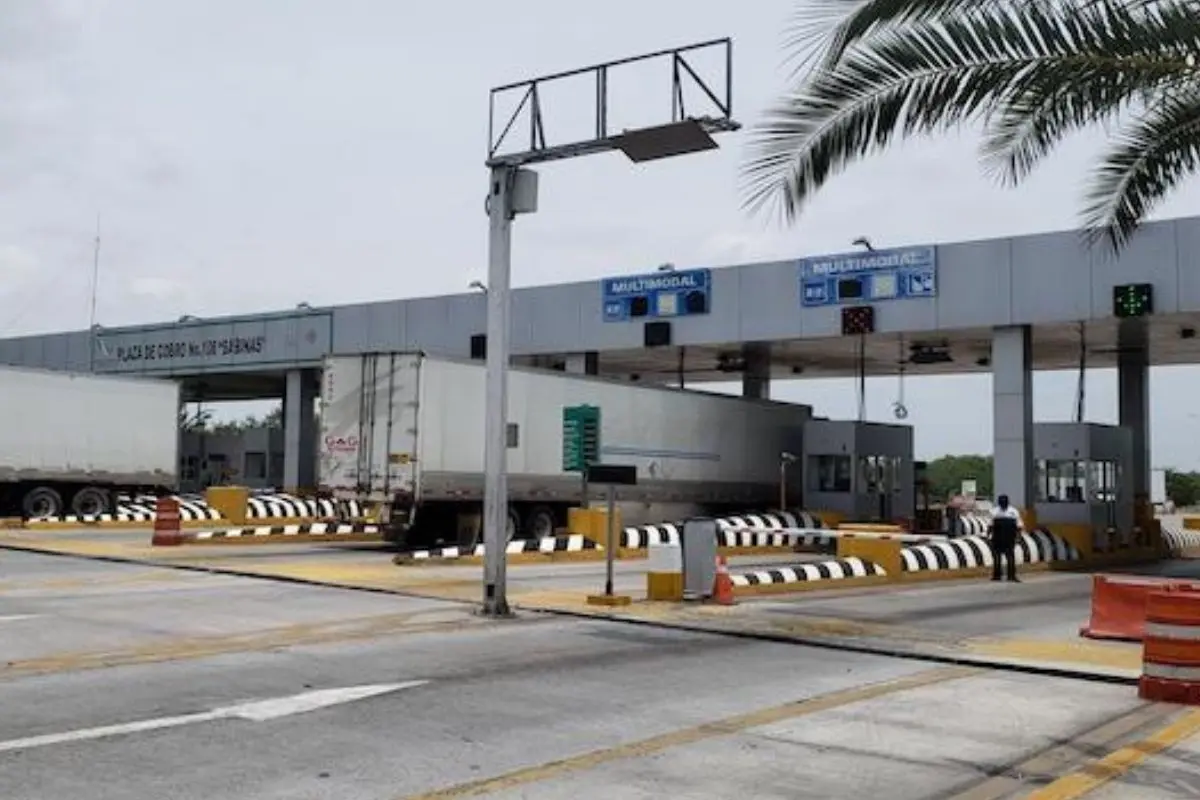 La caseta Sabinas - La Gloria está ubicada en la carretera Monterrey - Nuevo Laredo. Foto: mronoreste.mx