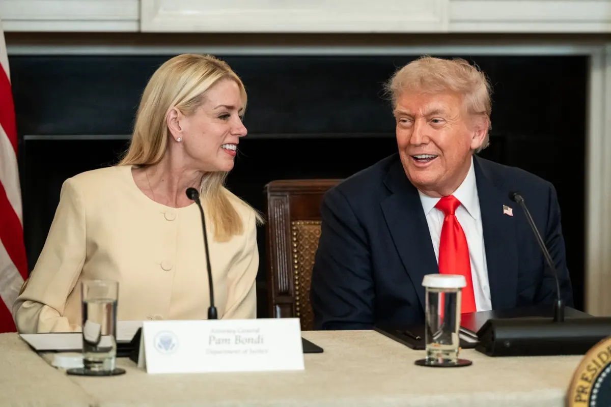 Créditos: X @AGPamBondi.