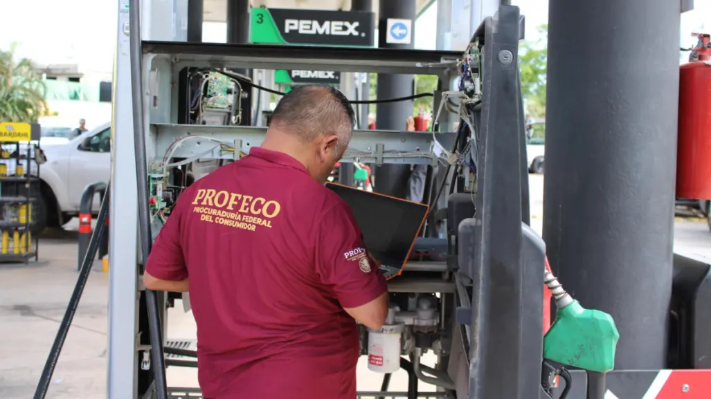 Profeco clausura 12 gasolineras en Yucatán y Campeche tras operativo