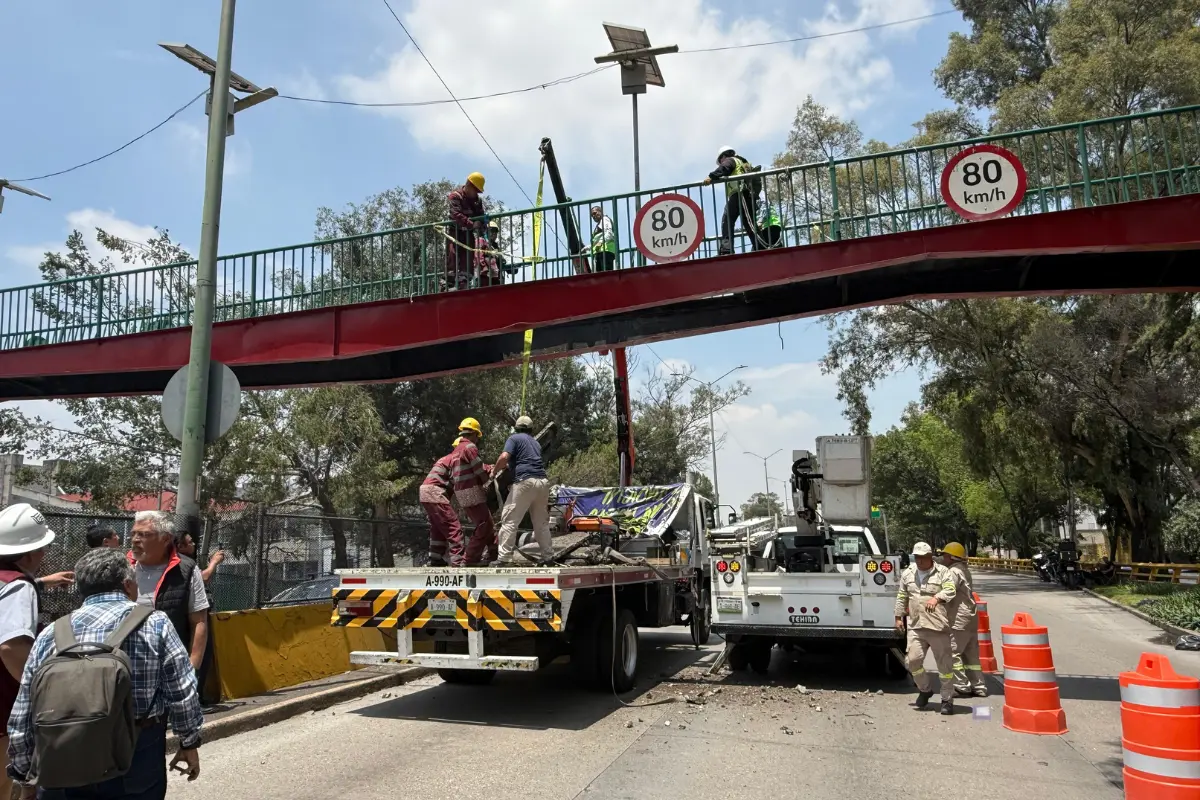 Puente de Rio Churubusco se derrumba, Foto: Ramón Ramírez.
