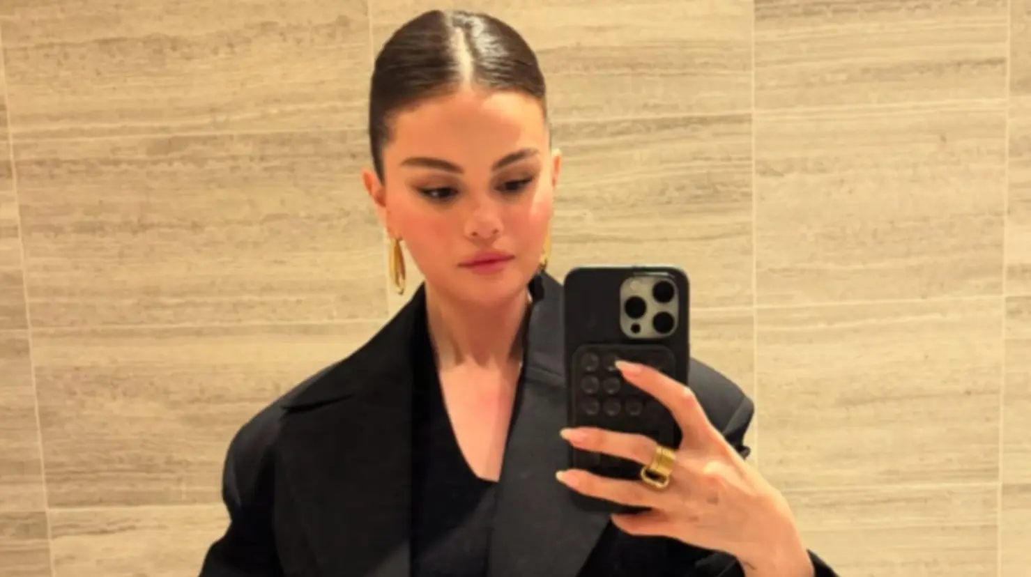 Selena Gomez luce una manicura espectacular y marca tendencia. Foto: IG @selenagomez