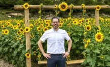 David de la Peña invita a disfrutar campos de girasoles y productos locales en Santiago