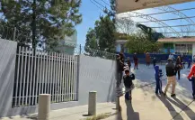 La pequeña escuela de Durango cuyo único acceso está dentro de un mercado