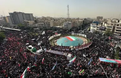 Irán realiza funeral de Estado por 60 víctimas de ataques israelís