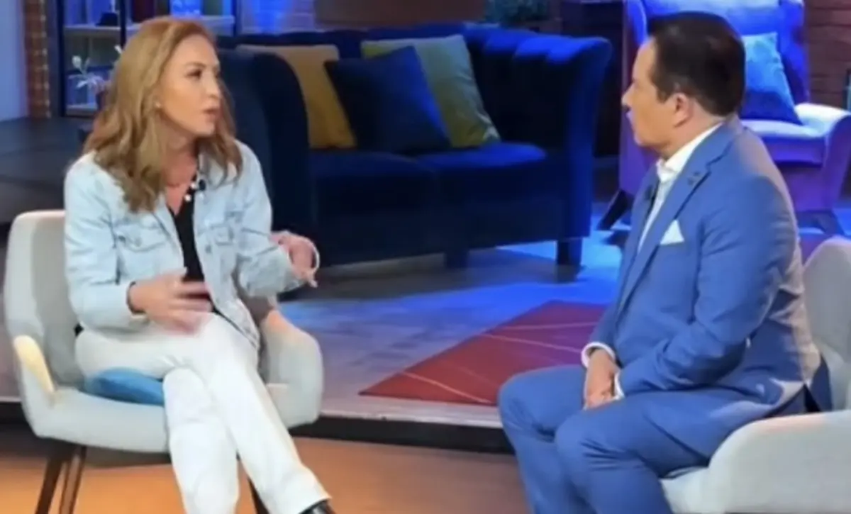 Laura Flores revela entre lágrimas que Lalo Salazar la bloqueó de redes y ahora toma terapia psicológica Foto: Especial