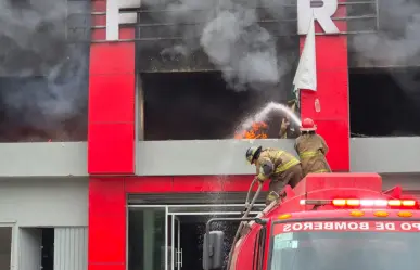 Incendio daña bodega de productos chinos en Villahermosa, Tabasco