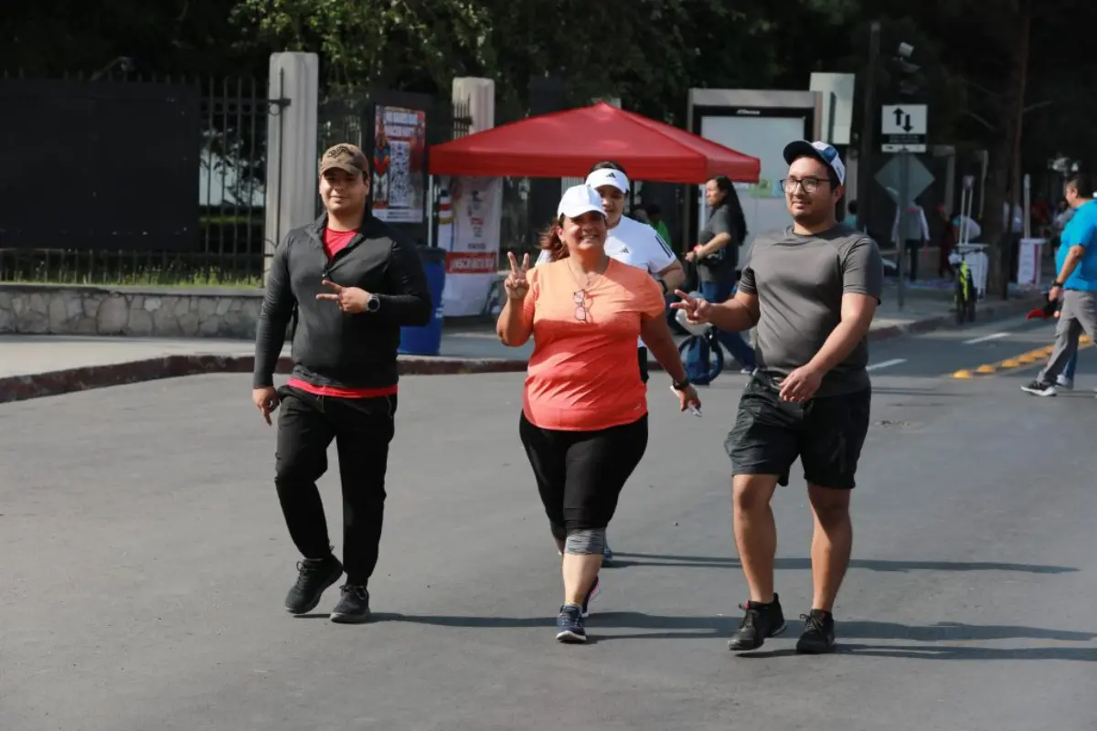 La ruta ha evitado la circulación de hasta 18 mil 500 vehículos por jornada, lo que equivale a 13 toneladas menos de emisiones de dióxido de carbono cada domingo./Foto: FB Instituto Municipal del Deporte