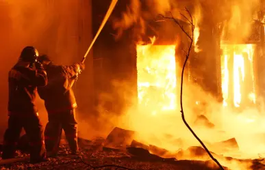 César Garza Arredondo informa sobre avance del incendio en Dulces Nombres, Pesquería