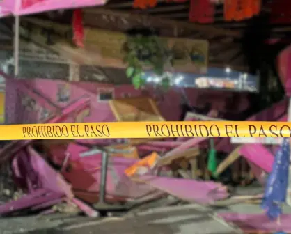 ¡Se dio a la fuga! Puesto en Los Cabos queda destrozado tras ser embestido por un auto
