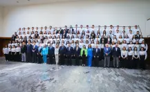Celebran graduación de becados por Fundación UANL en su 25 aniversario