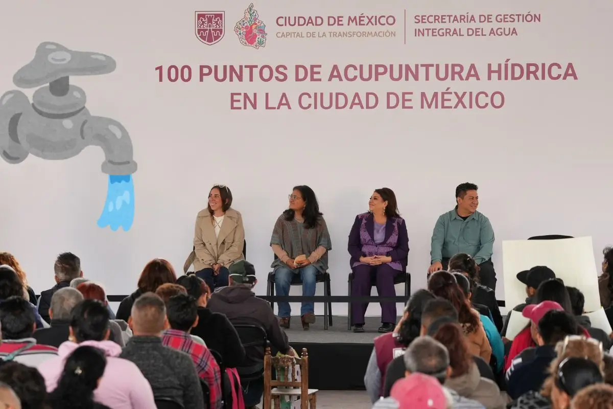 Clara Brugada en la presentación de “Acupuntura Hídrica”. Foto: SEGIAGUA | Canva