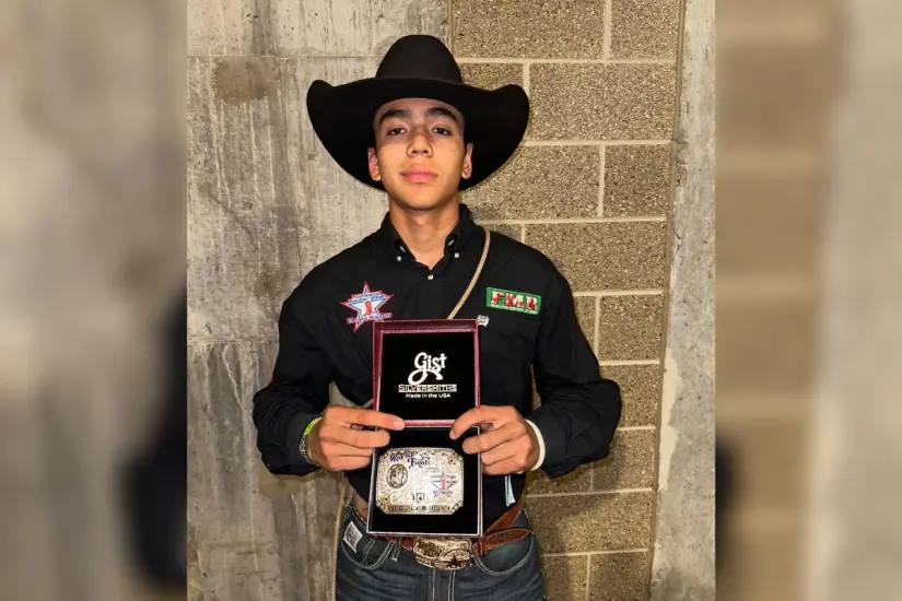 Alejandro Anaya Hernández obtuvo medalla de bronce en la Copa del Mundo Juvenil de Rodeo. Foto: Carlos García