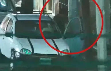 Cámaras del C4 exhiben a hombre en robo de auto en Monterrey