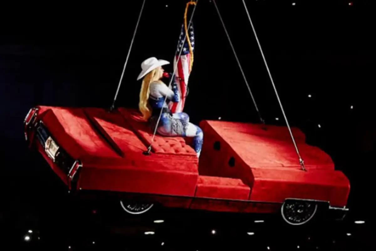 Beyoncé sufre falla técnica en pleno concierto en Houston (Foto: IG @Beyoncé / Canva)