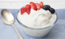 El yogurt griego que es rico en proteínas, cuesta 43 pesos y Profeco recomienda