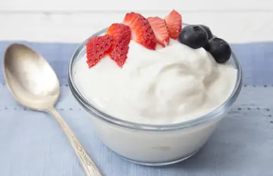 El yogurt griego que es rico en proteínas, cuesta 43 pesos y Profeco recomienda