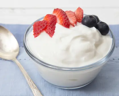 El yogurt griego que es rico en proteínas, cuesta 43 pesos y Profeco recomienda