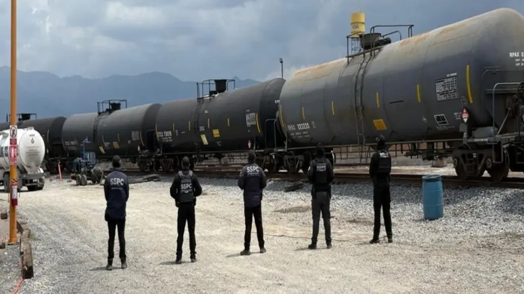 Catean predio en Saltillo y aseguran 2 millones de litros de hidrocarburo ilegal