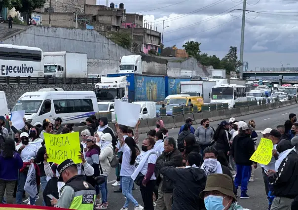 Bloqueo en la México-Puebla: vecinos de Iztapalapa paralizan autopista por desalojos
