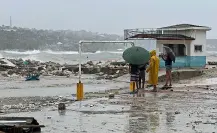 Veracruz, Guerrero y Tamaulipas cancelan clases ante llegada de Barry y Flossie