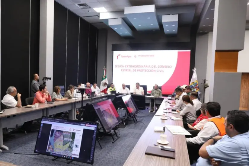 Sesión extraordinaria del Consejo Estatal de Protección Civil para dar seguimiento a la tormenta Berry | Foto: gobierno de Tamaulipas