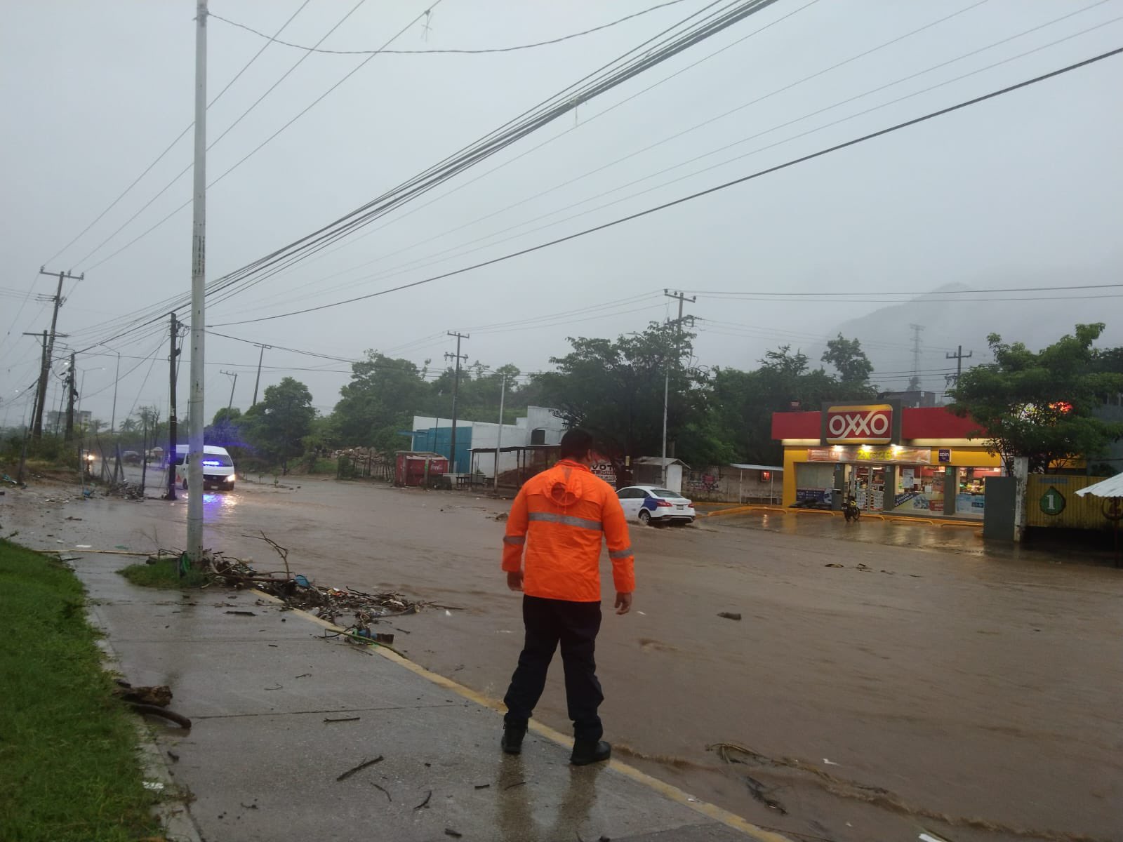 Tormenta tropical Flossie mantiene lluvias torrenciales en varios estados de México Tormenta tropical Flossie mantiene lluvias torrenciales en varios estados de México