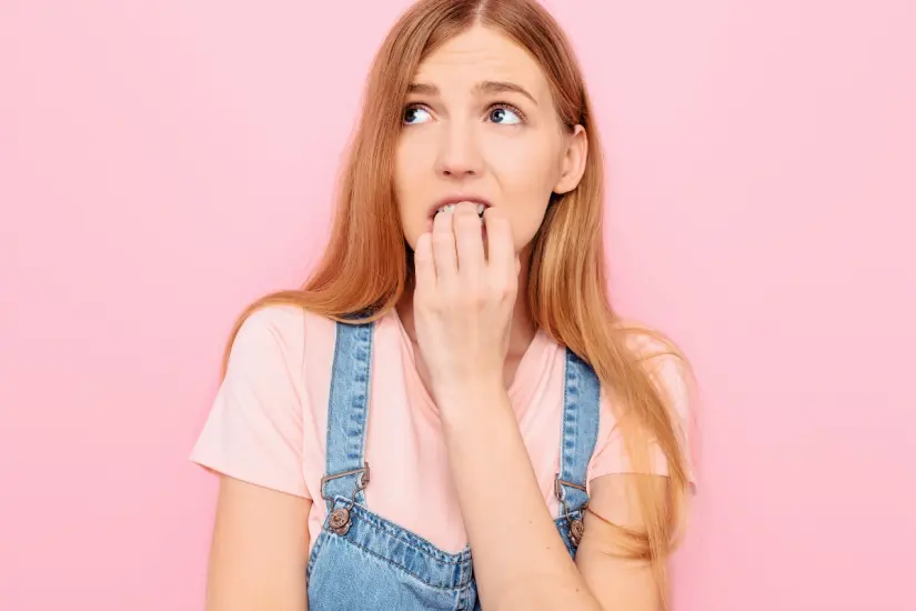 Prueba este sencillo test que te ayudará a identificar si hay inseguridades influyendo en tu vida diaria. Foto: Canva