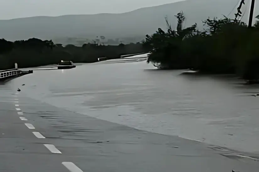 Cerrada la carretera a Soto la Mariana | Foto: FB